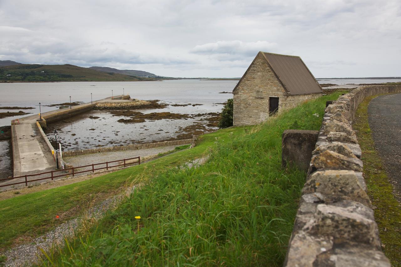 Waterfront Hotel Dungloe Exterior photo